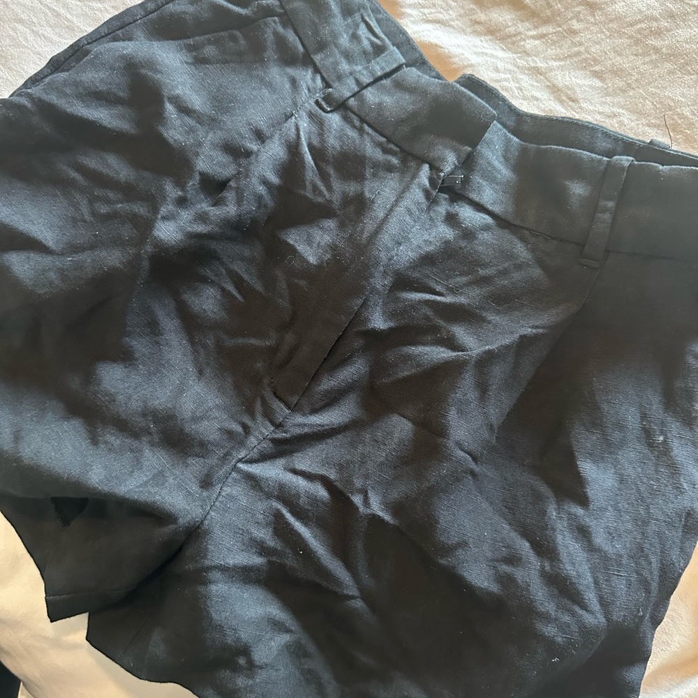 H&M Elegant Black short